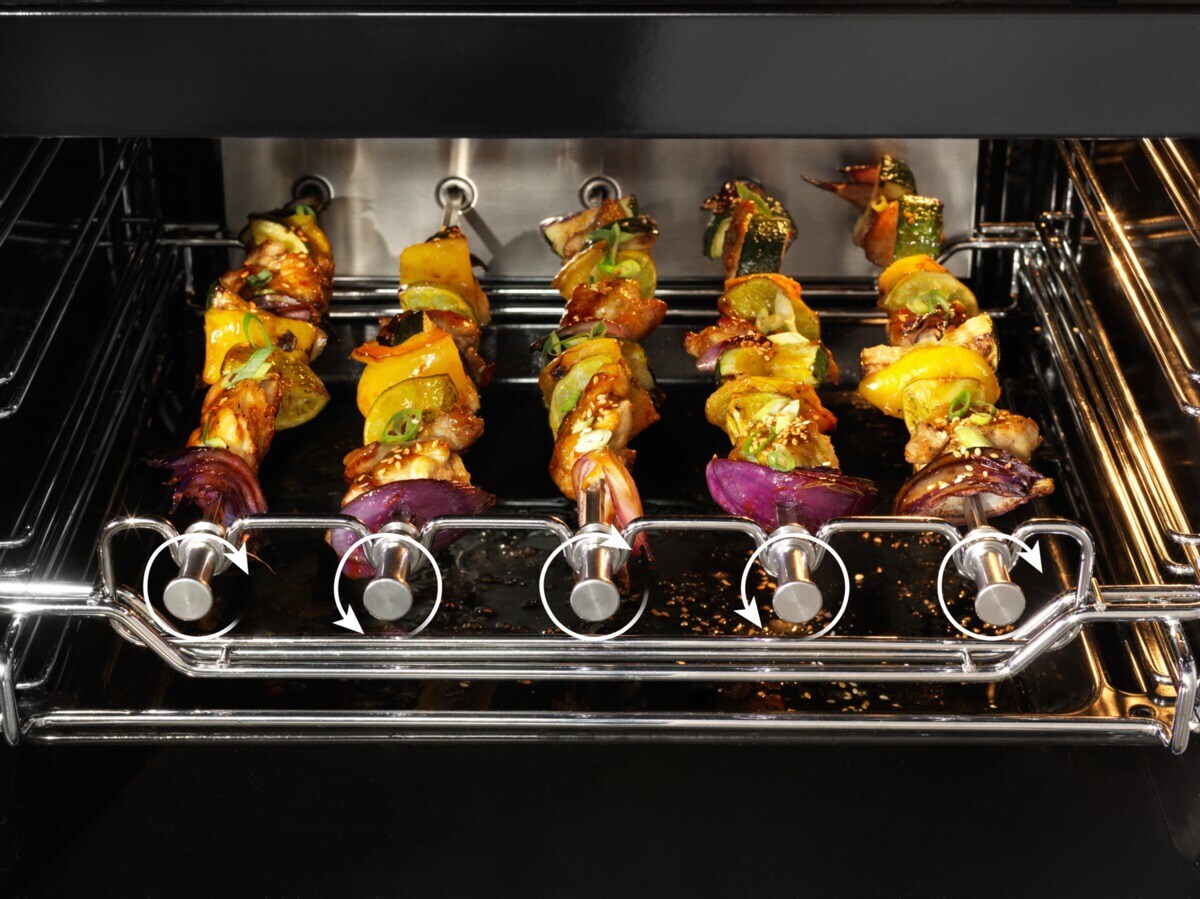 Saftig og sprø mat på grillspyd, opptil 93 % jevnere stekt på hver side*